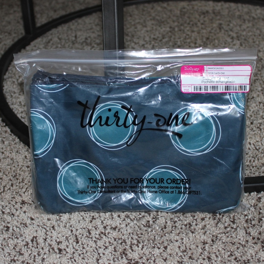 Thirty-One Swap-It Pocket